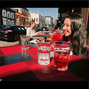 Meet your Posher, Roxana